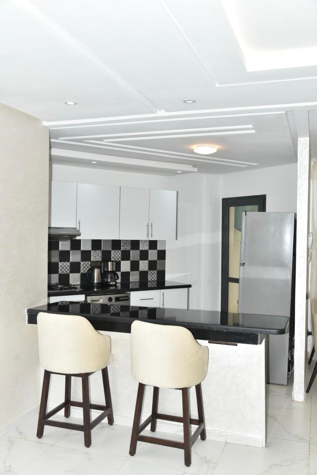 Bright 3-Br In Heart Of Kenitra-Perfect Summer Stay With Parking! Exterior photo
